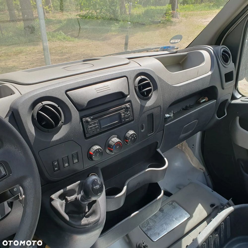 Renault Master - 11