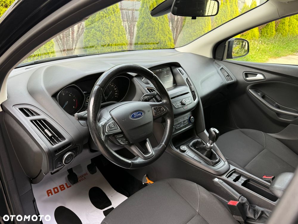 Ford Focus - 8