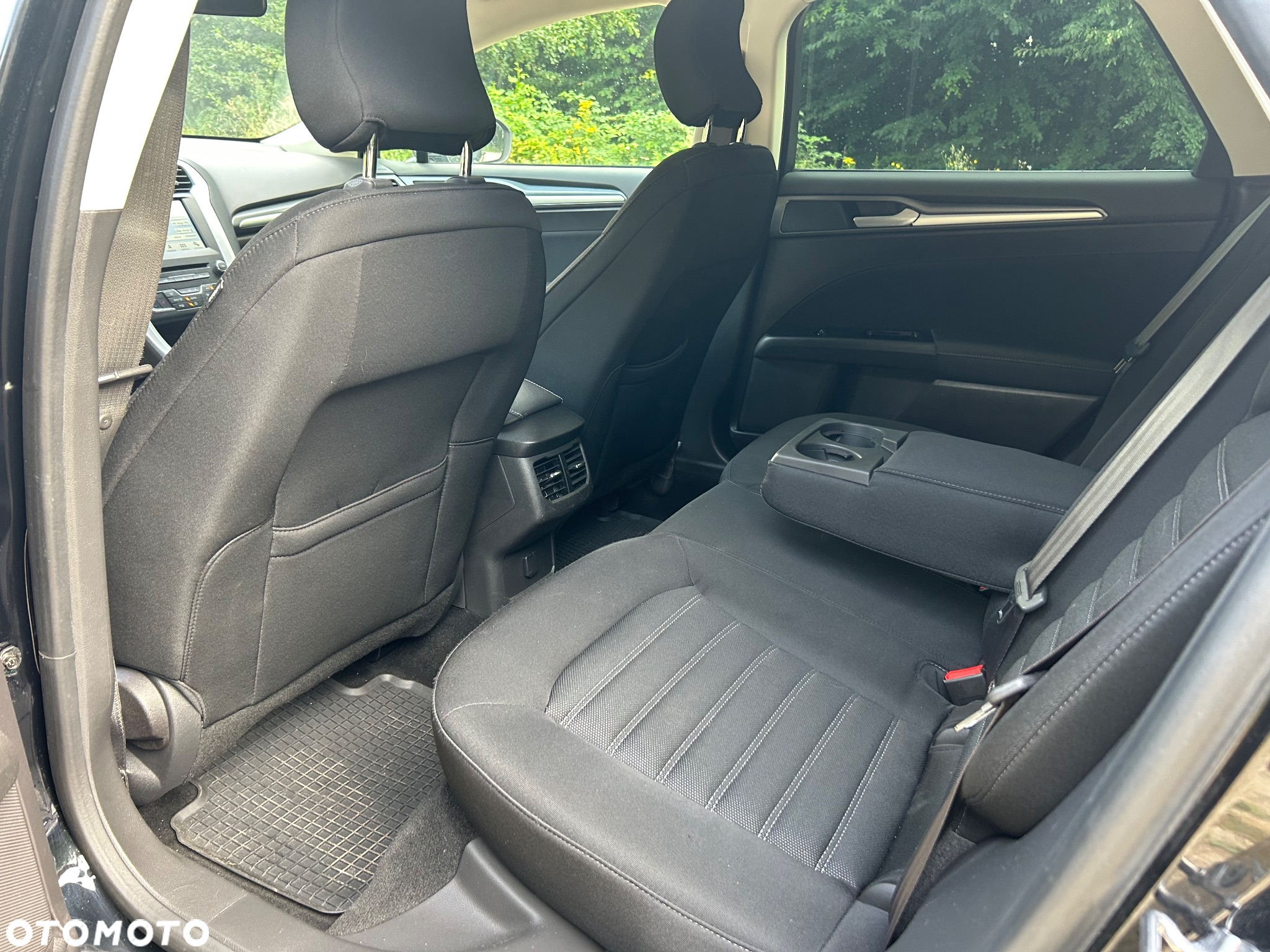 Ford Mondeo 2.0 TDCi ECOnetic Start-Stopp Business Edition - 9