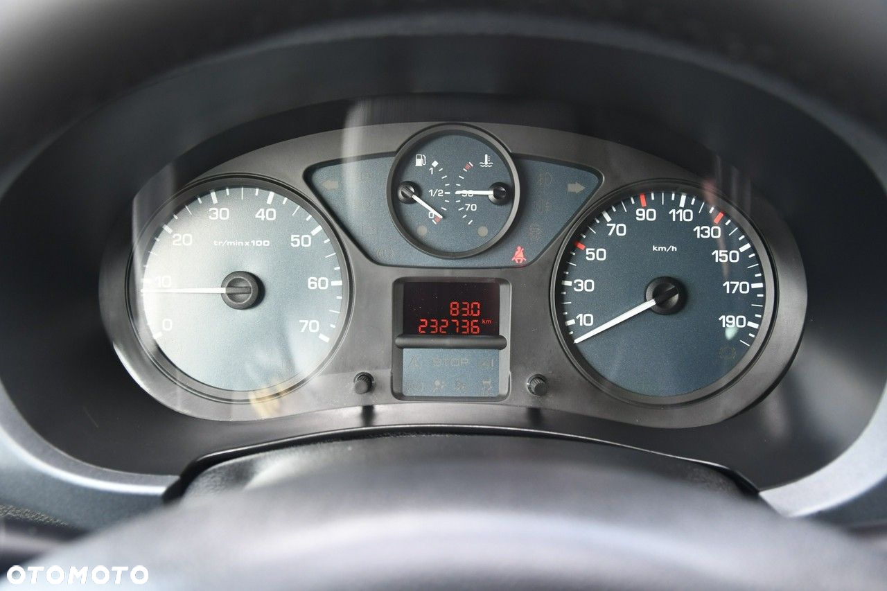 Peugeot Partner - 25