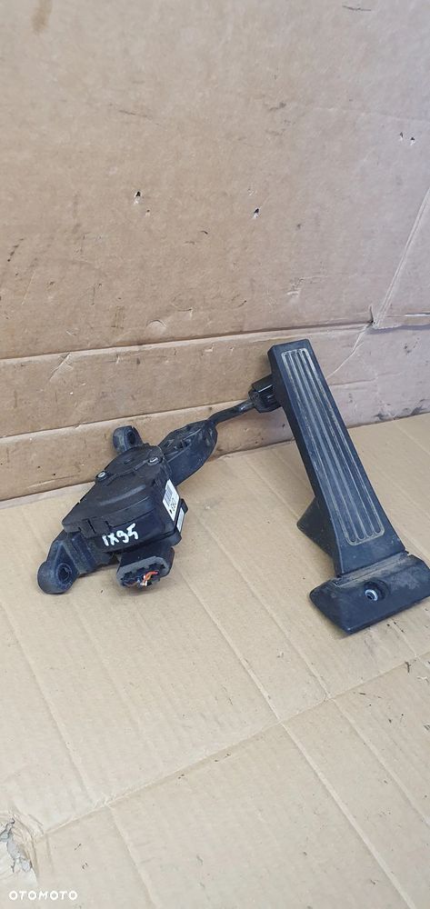 Pedał potencjometr gazu Hyundai ix35 32727-2S000 - 4