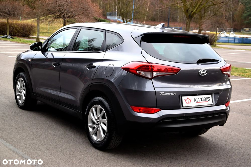 Hyundai Tucson 1.6 GDI BlueDrive Comfort 2WD - 9