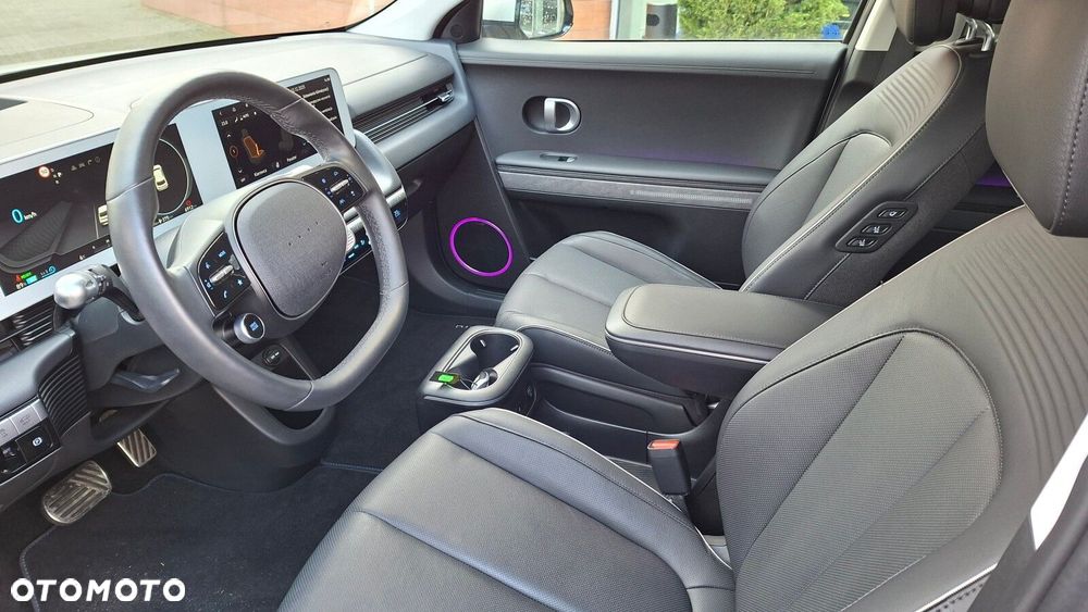 Hyundai IONIQ 5 - 5