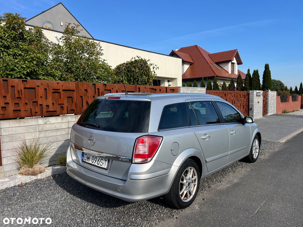 Opel Astra 1.7 CDTI DPF Cosmo - 3