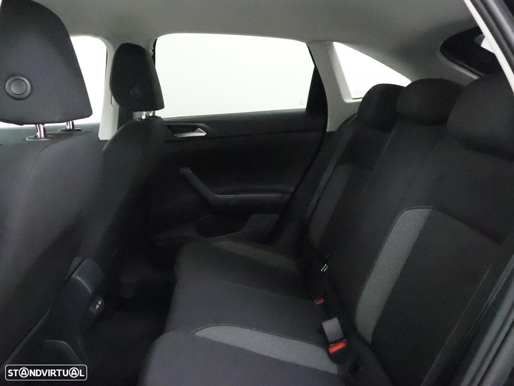 VW Taigo 1.0 TSI Urban DSG - 5