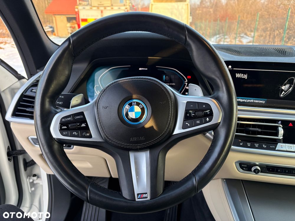 BMW X5 xDrive45e - 24