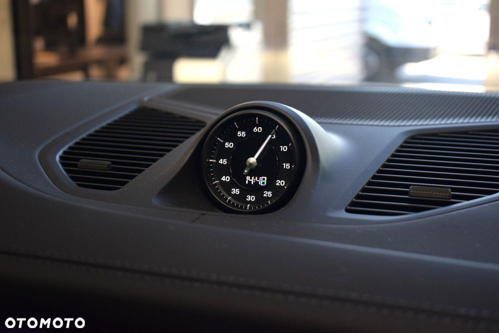 Porsche Cayenne - 16