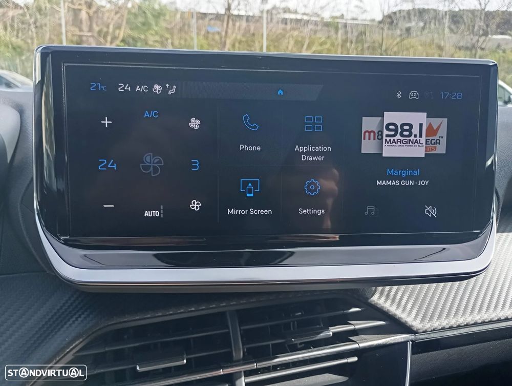 Peugeot 2008 1.2 Hybrid Allure e-DCS6 - 13