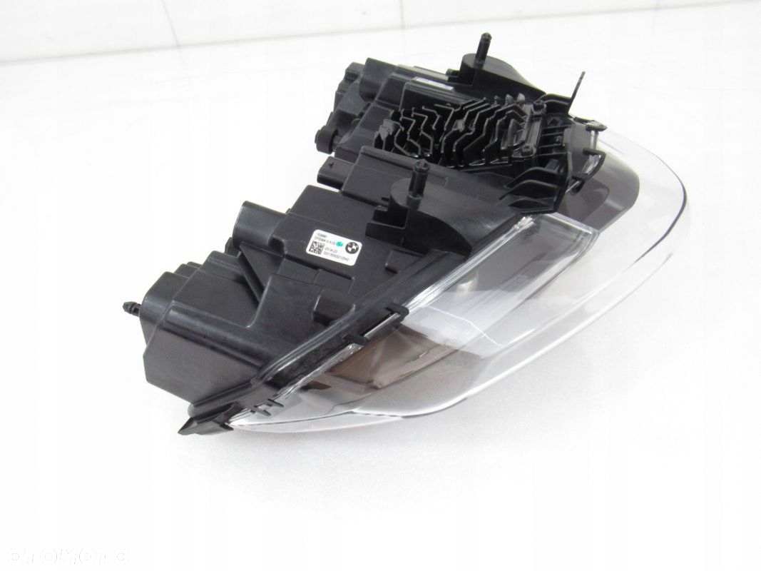 Lampa przód / reflektor BMW CE 04 - 10