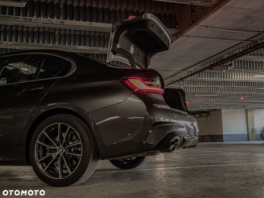 BMW Seria 3 330i xDrive Luxury Line - 14