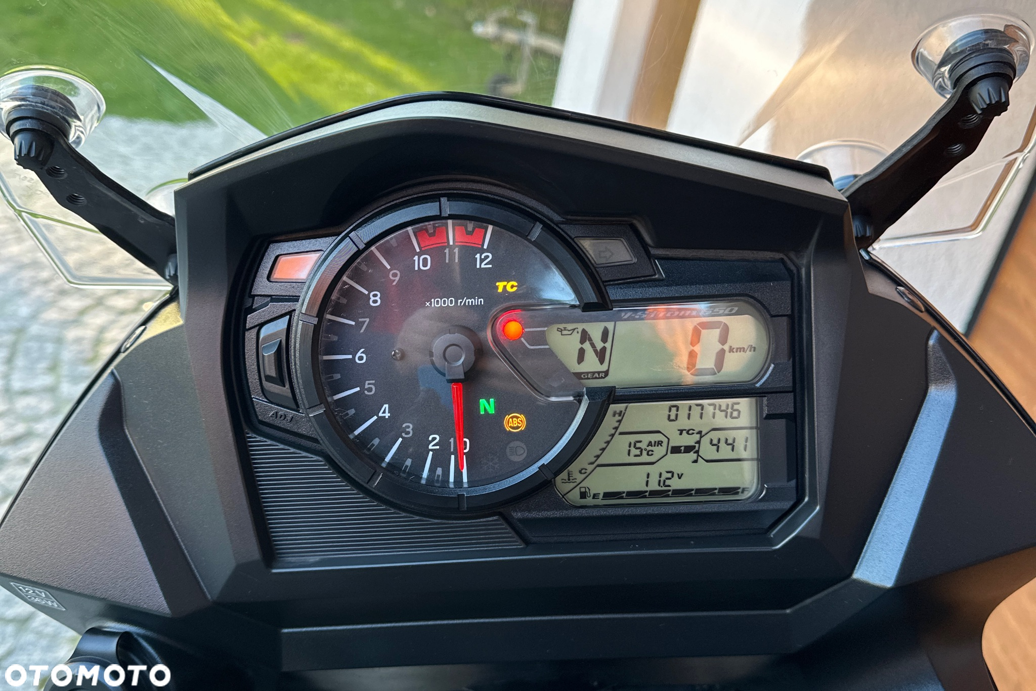 Suzuki DL - 28