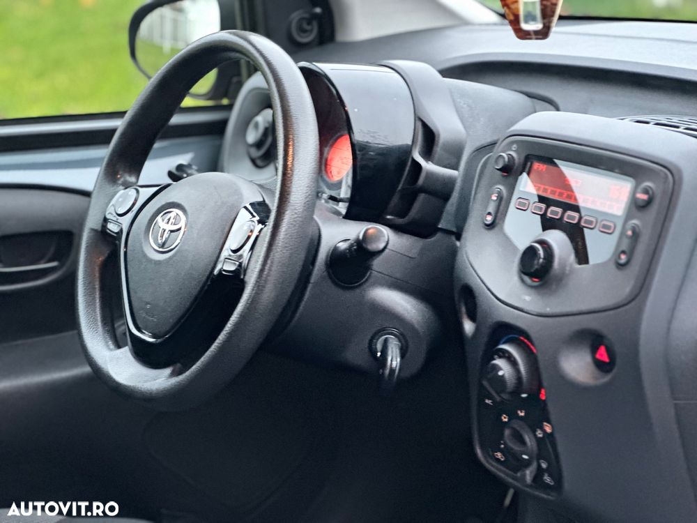 Toyota Aygo 1.0 VVY-I 5 usi X - 8