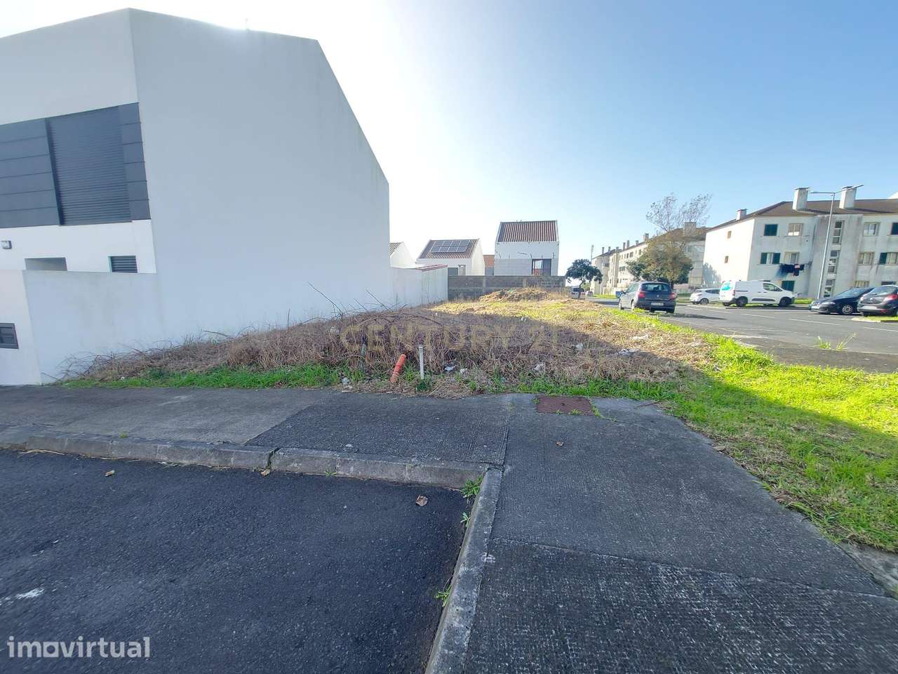 Lote Urbano com 270 m² em Arrifes — Potencial para Moradia Unifamiliar - Grande imagem: 2/9