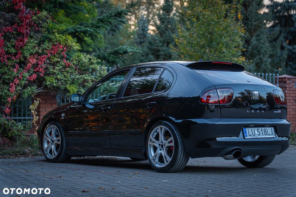 Seat Leon 1.8T Cupra R - 8