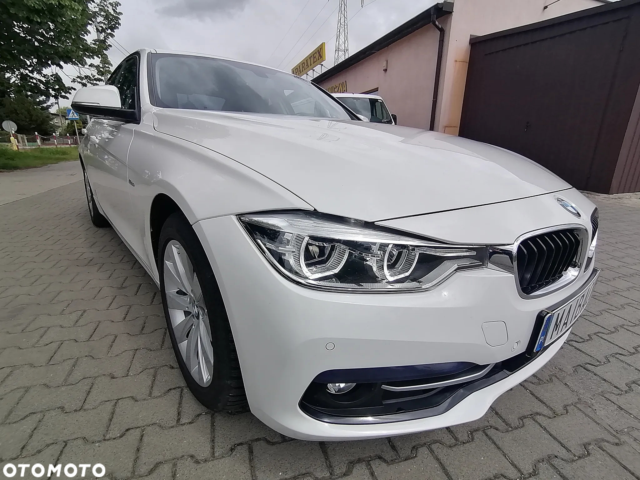BMW Seria 3 320i Advantage sport - 4