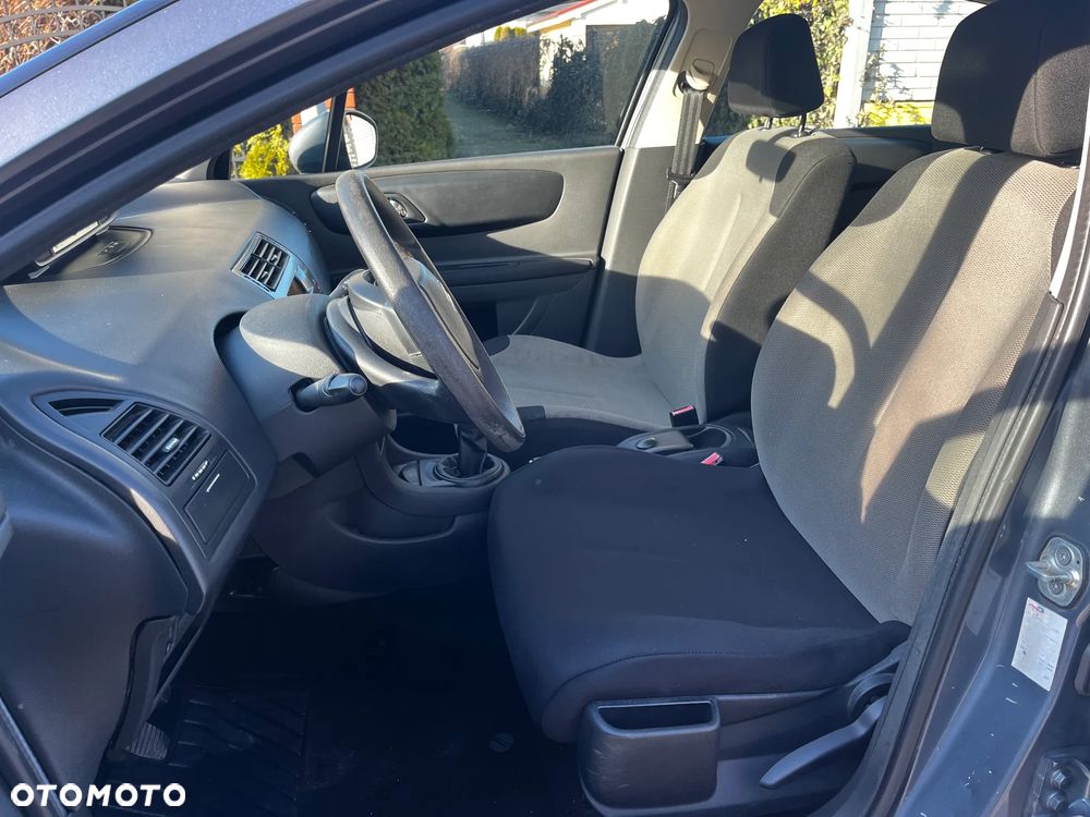 Citroën C4 1.6 HDi Equilibre - 6
