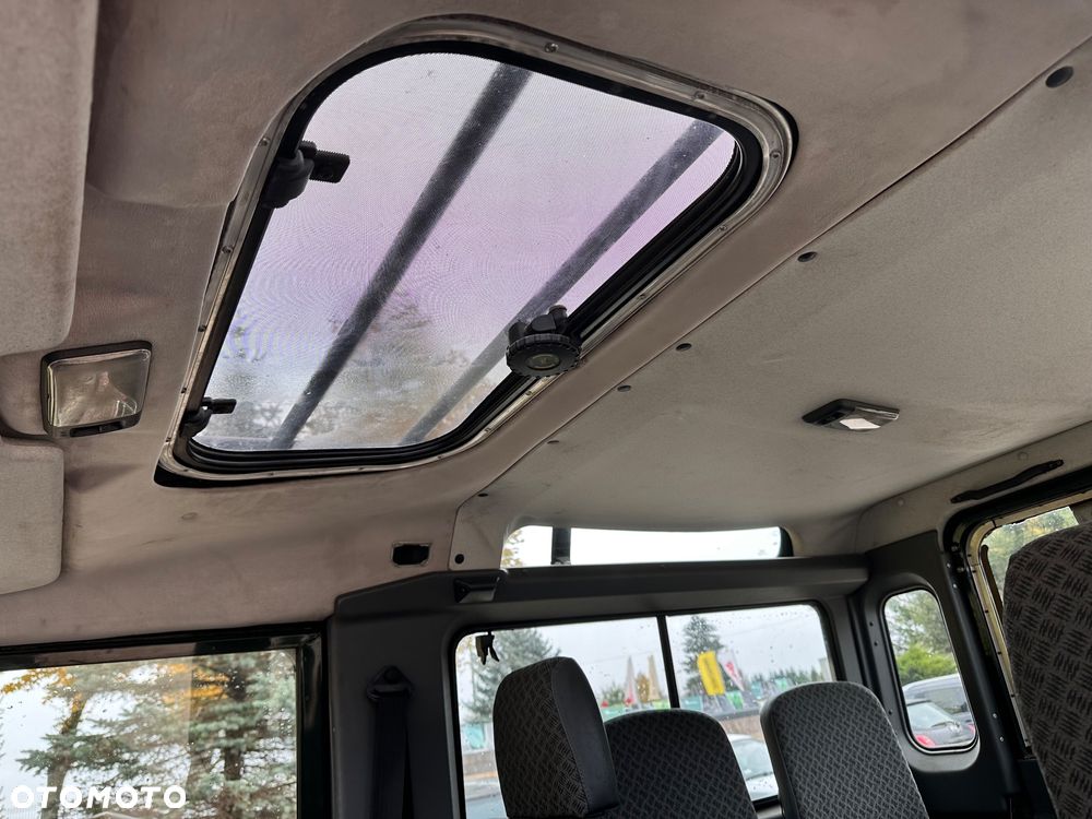 Land Rover Defender 90 2.5 TD5 - 17
