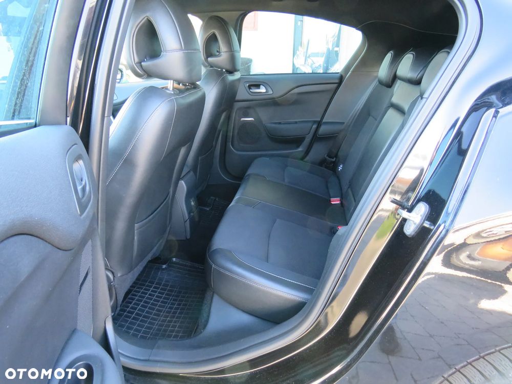 Citroën DS4 2.0 BlueHDi SportChic S&S - 32