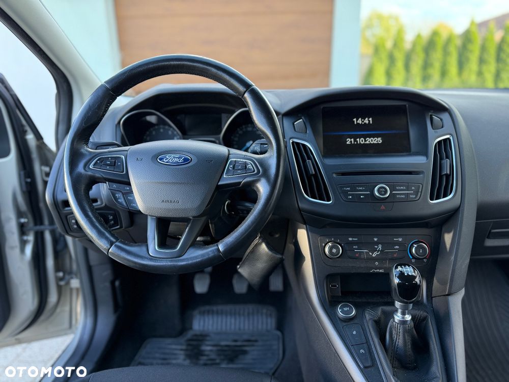 Ford Focus - 11