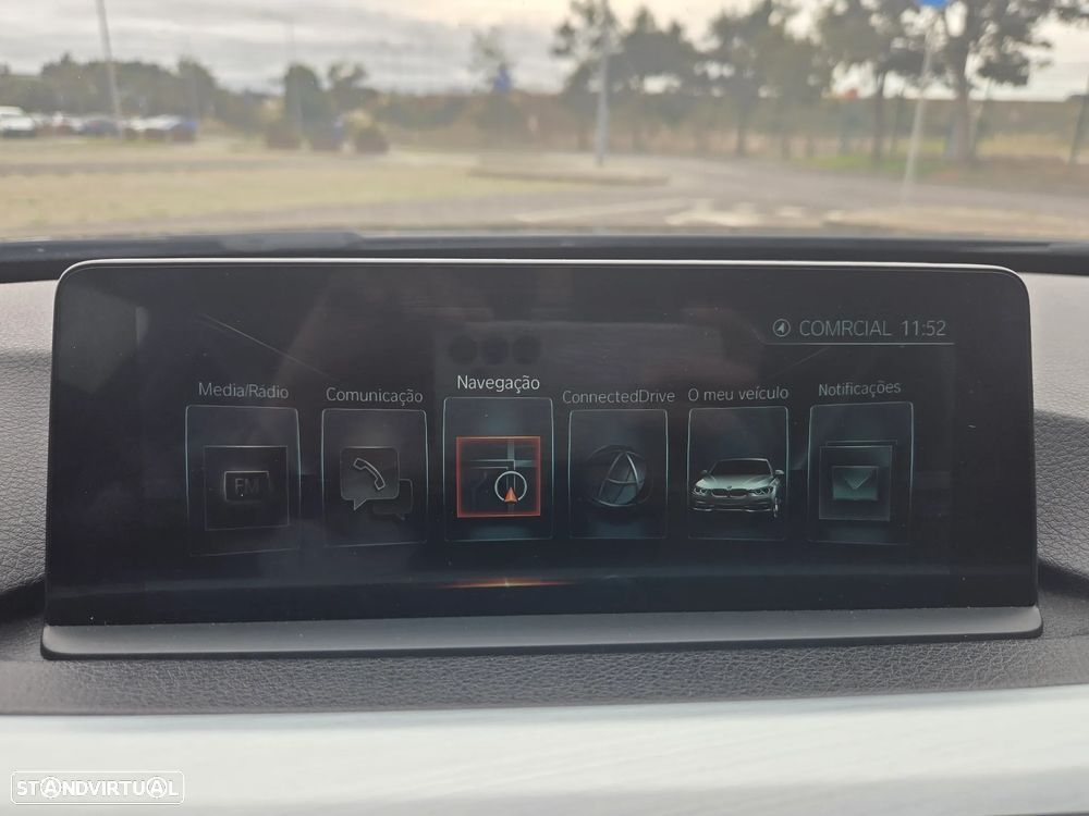 BMW 330 e iPerformance Advantage - 22