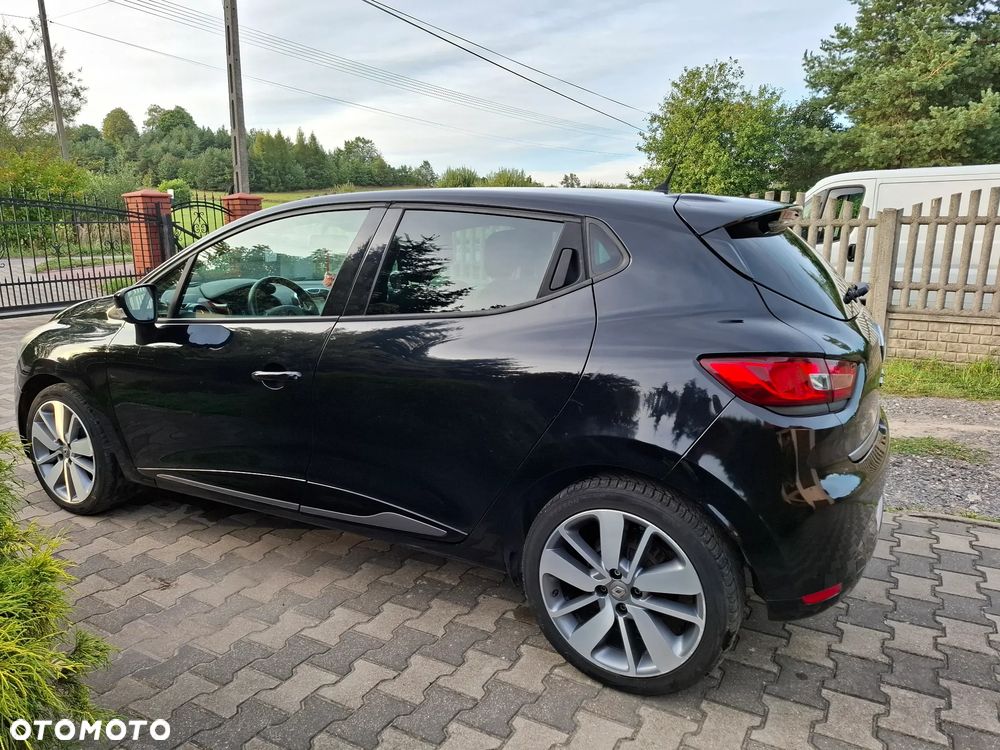 Renault Clio - 9