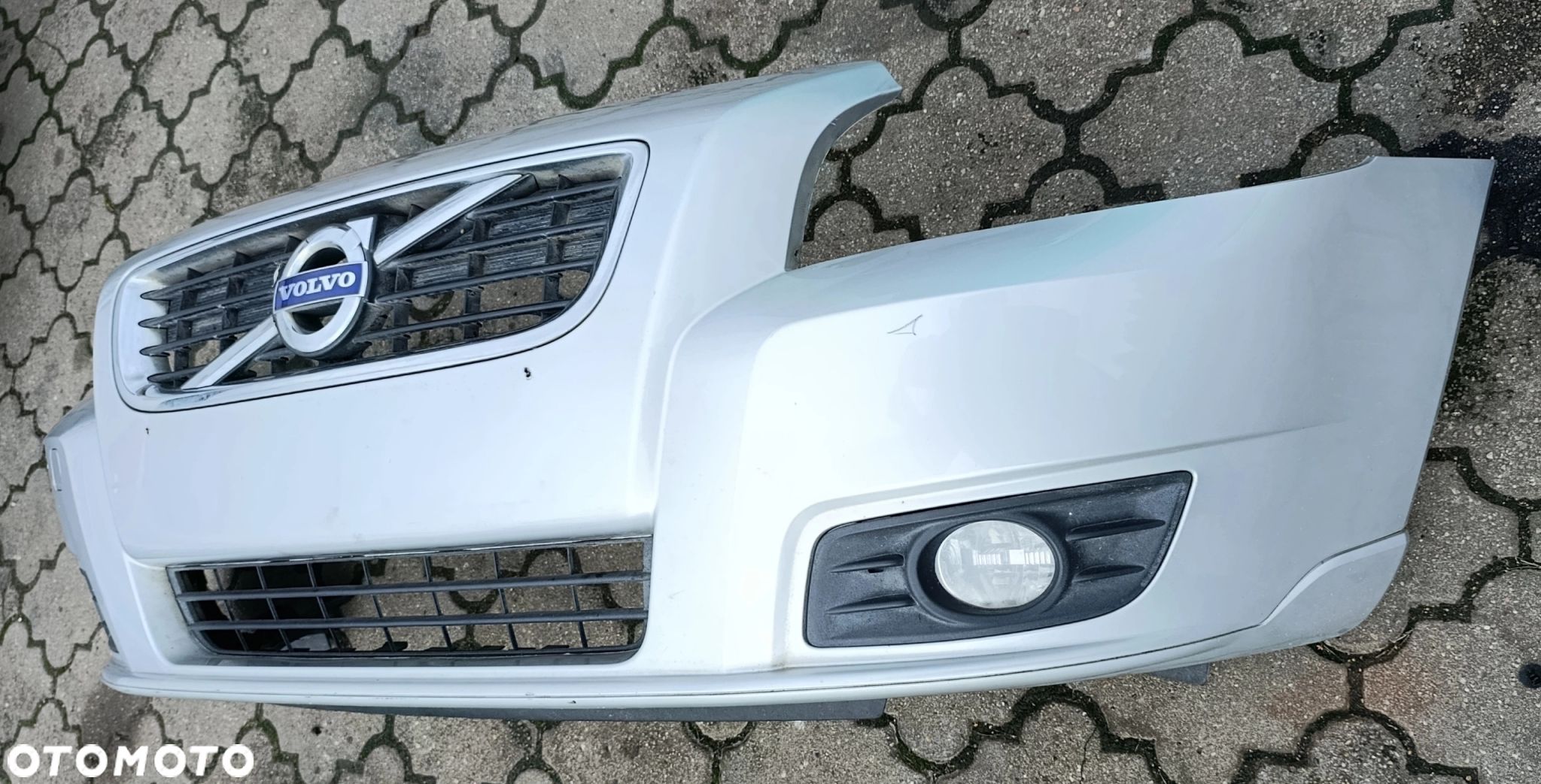 Volvo V50 zderzak przedni przód kolor 426-26 bez malowania S40 II lift - 1