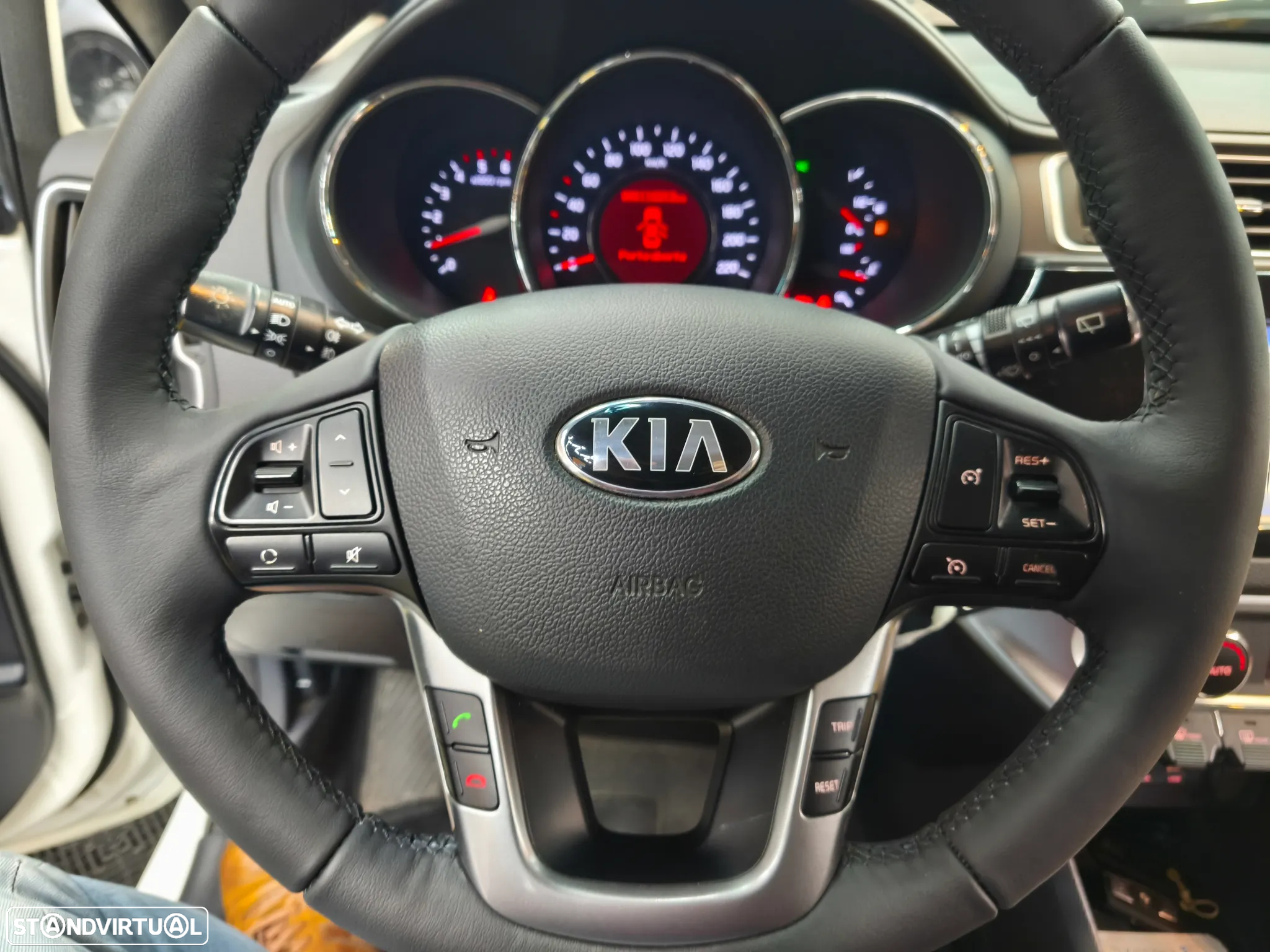 Kia Rio 1.1 CRDi LX - 14
