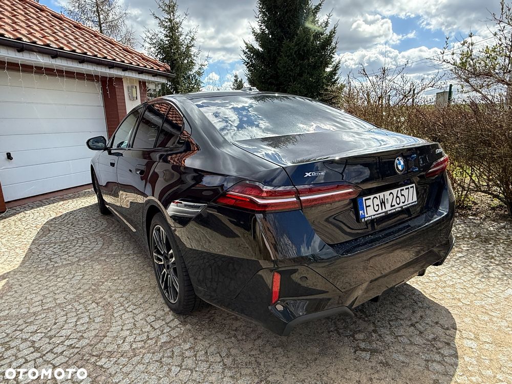 BMW Seria 5 520d xDrive mHEV M Sport - 6