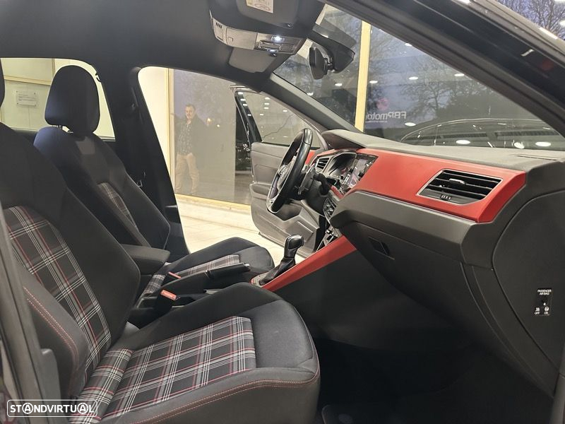 VW Polo 2.0 TSI GTI DSG - 39