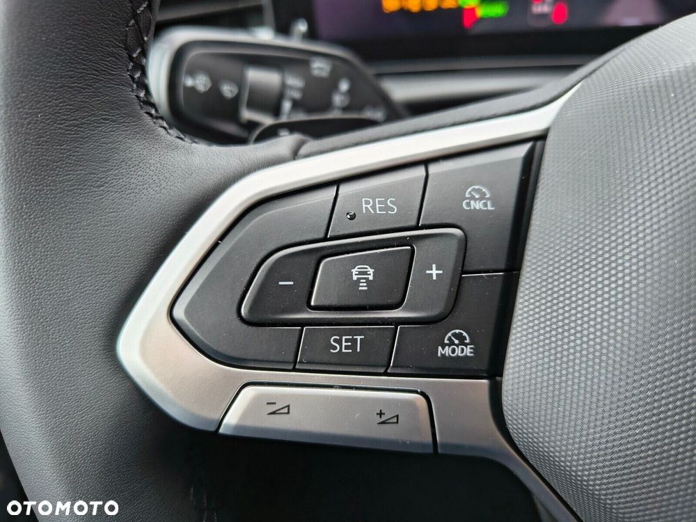 Volkswagen T-Roc 1.5 eTSI Life DSG - 15