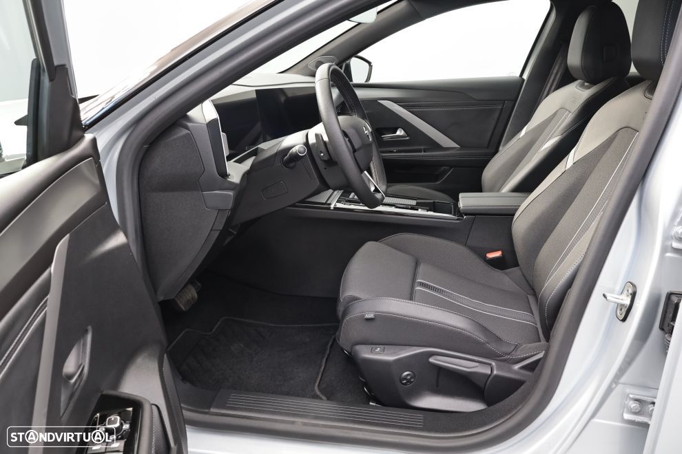 Opel Astra Sports Tourer 1.2 T GS Aut. - 23