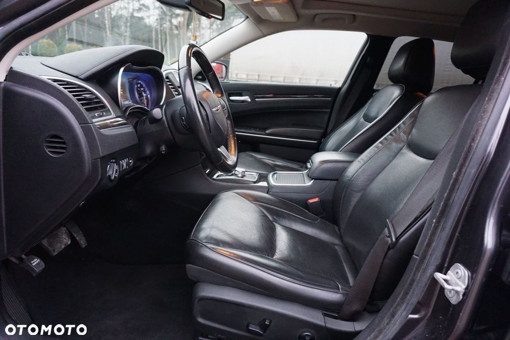 Chrysler 300 - 15