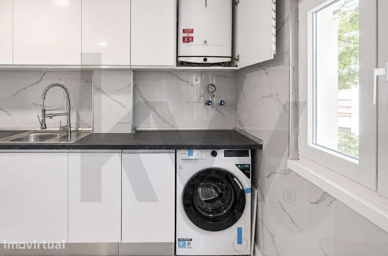 Apartamento T3 à venda no centro do Laranjeiro - Grande imagem: 4/17