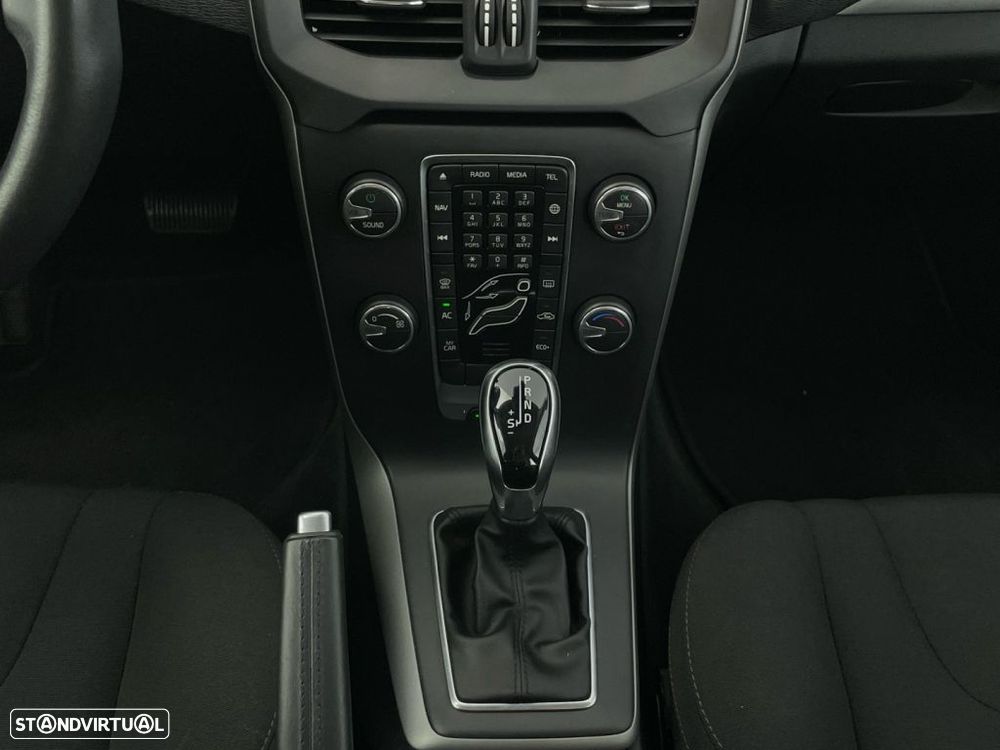 Volvo V40 1.5 T3 Sport Edition Geartronic - 16