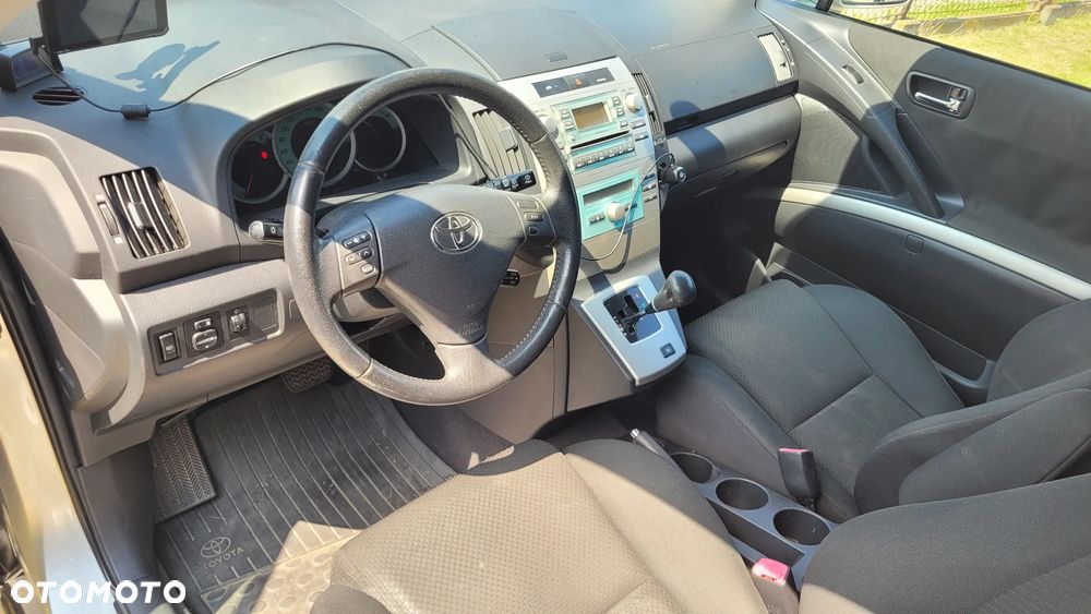 Toyota Corolla Verso 1.8 Sol 7os MM - 12