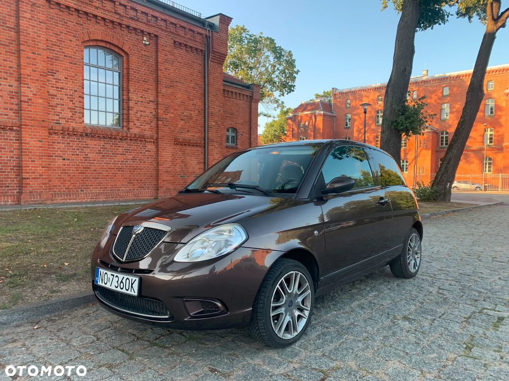 Lancia Ypsilon 1.4 16V Versus (4 os.) - 6