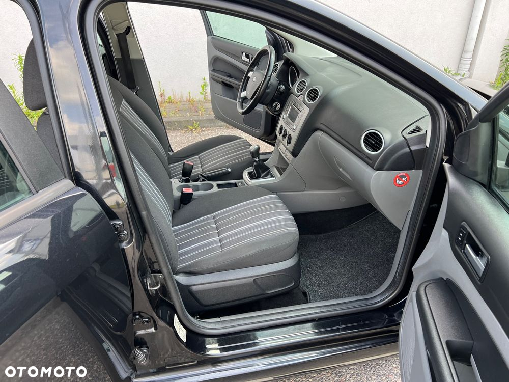 Ford Focus 1.6 TDCi DPF Sport - 26