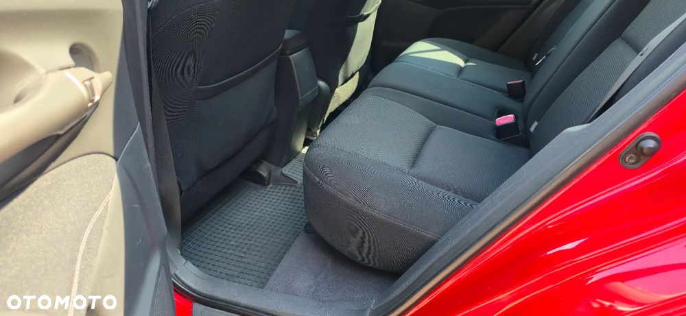 Toyota Auris 1.6 Premium - 11