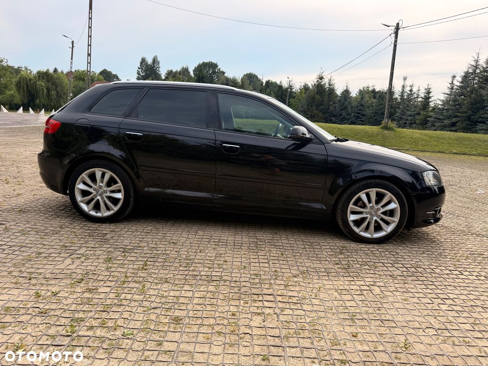 Audi A3 Sportback - 4