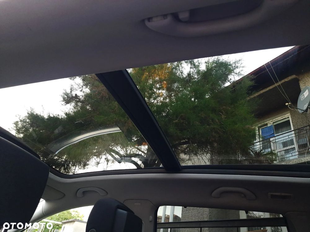 Volkswagen Passat Variant 1.6 TDI Perfectline - 4