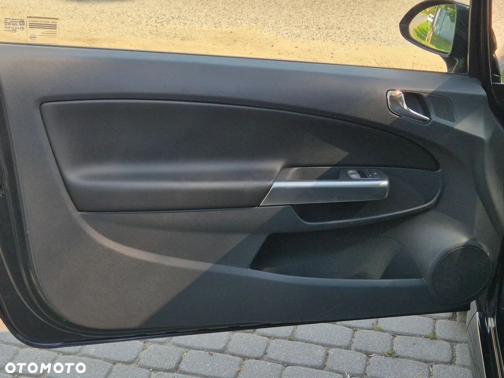 Opel Corsa 1.6 T OPC - 16