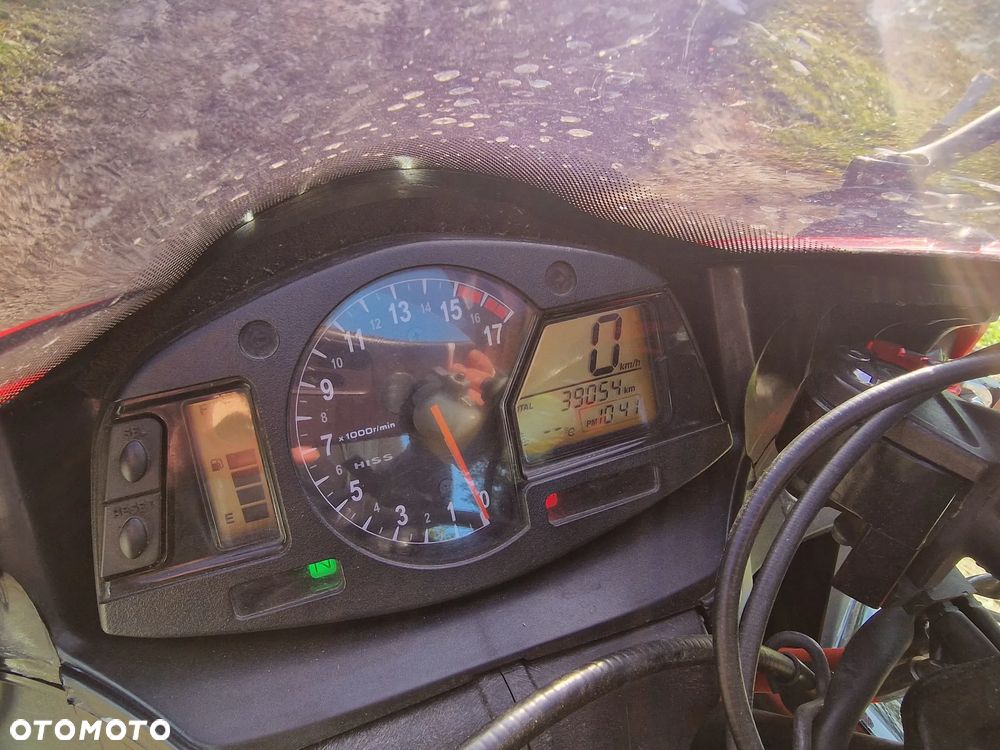 Honda CBR - 8