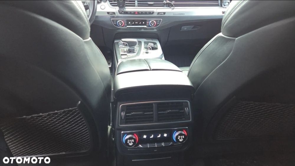 Audi Q7 - 6