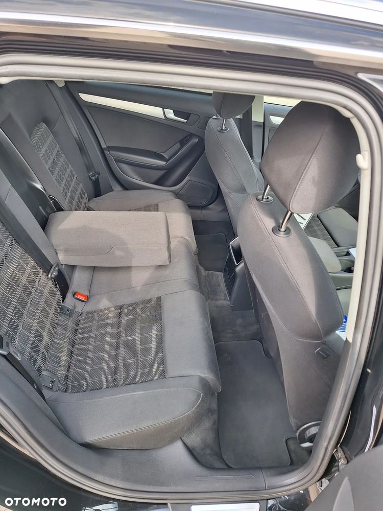 Audi A4 Avant 2.0 TDI DPF Ambiente - 11