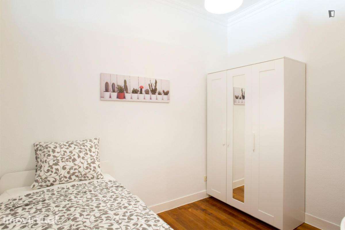 Quarto - localizado em Arroios Lisbon - Grande imagem: 2/10