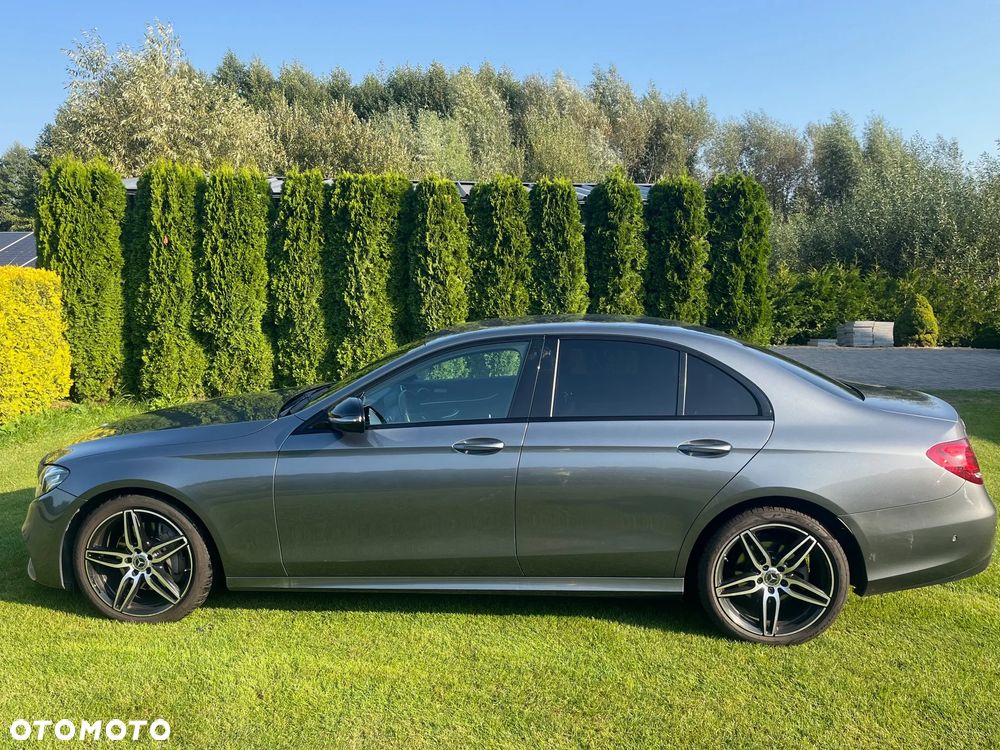 Mercedes-Benz Klasa E 220 d 4-Matic 9G-TRONIC - 4