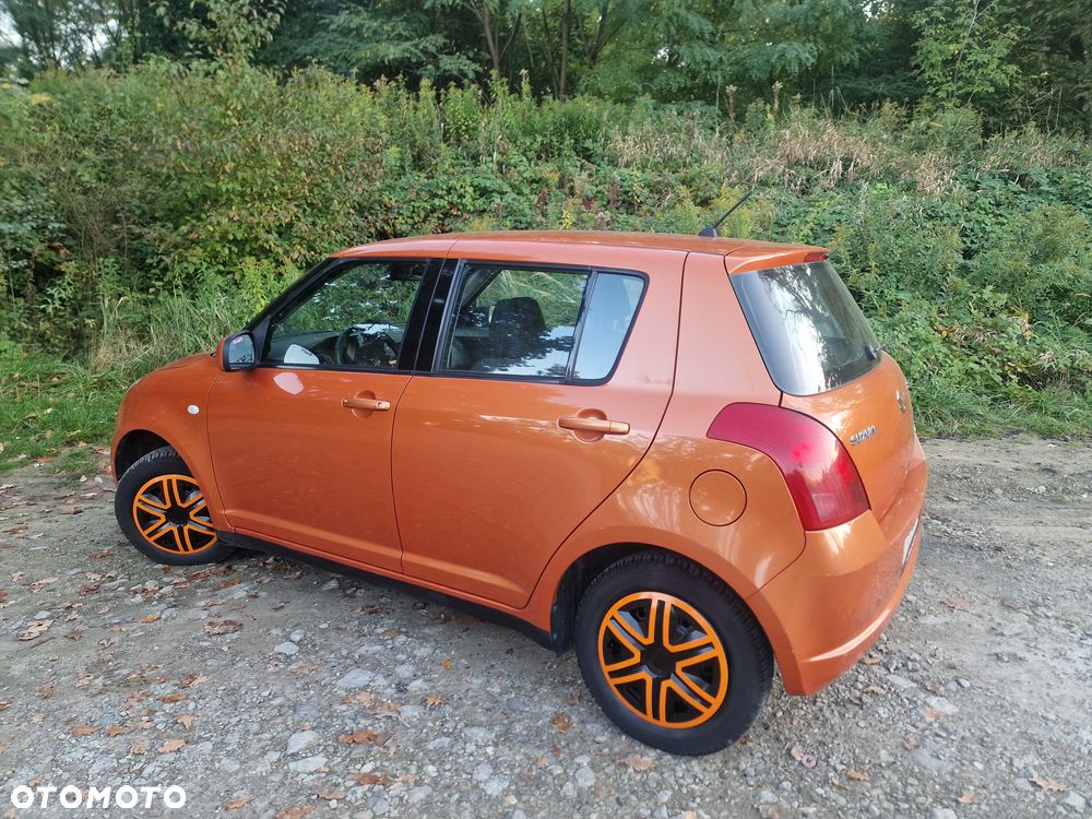 Suzuki Swift 1.3 4x4 Comfort - 20