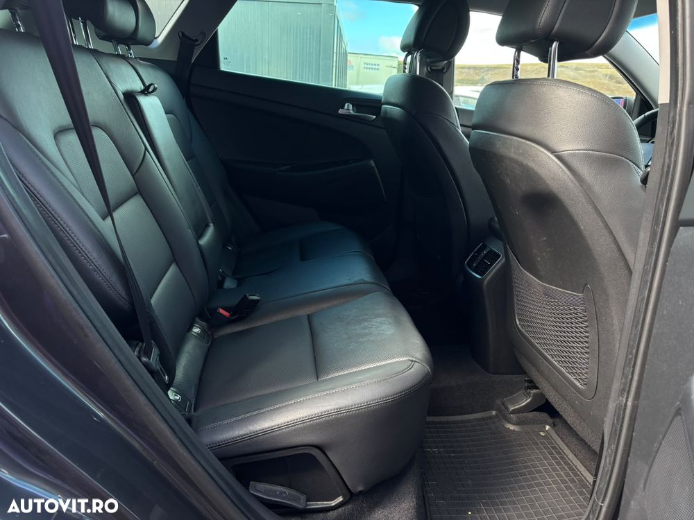 Hyundai Tucson - 33