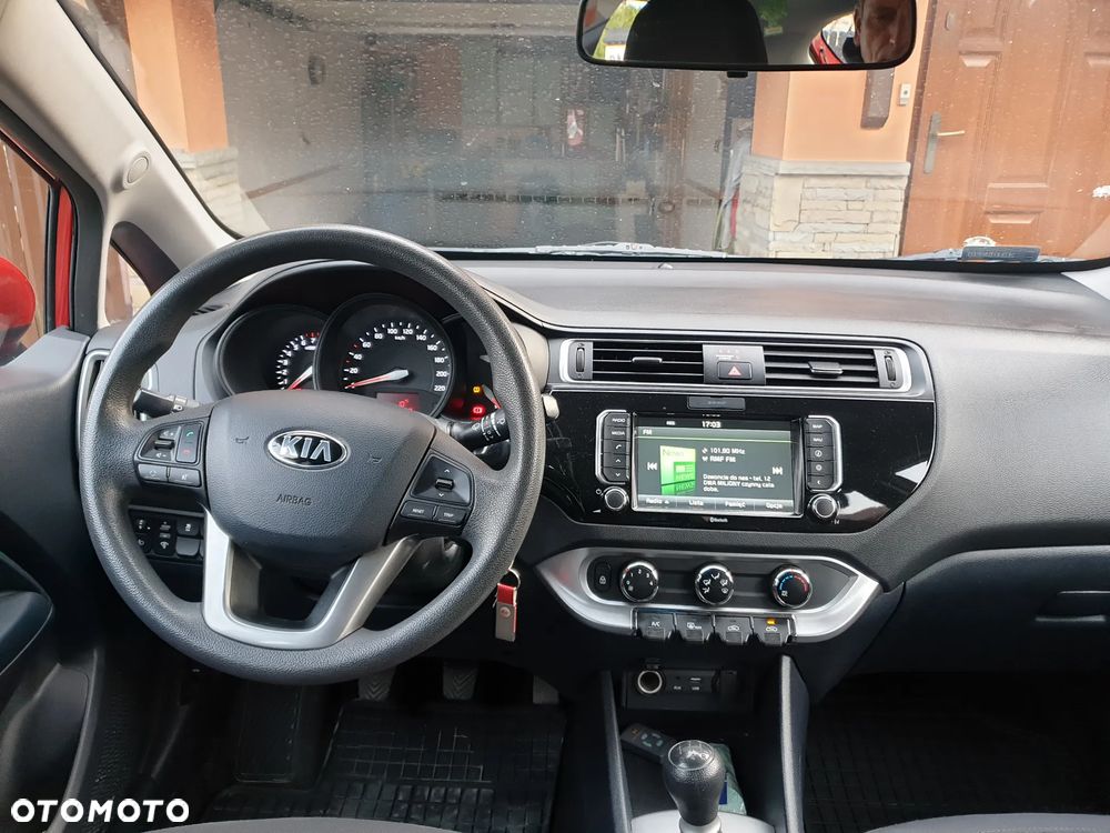 Kia Rio 1.2 L - 21