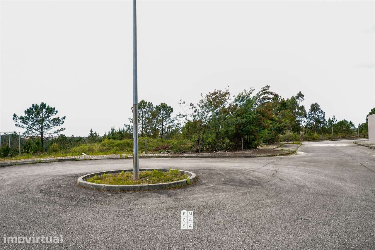 Terreno Urbano  Venda em Nogueira do Cravo e Pindelo,Oliveira de Azemé - Grande imagem: 3/24